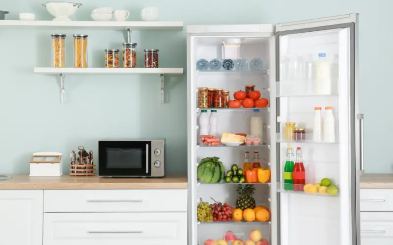 Storage Tips: Produce: Store fruits and vegetables separately in the fridge. Keep berries in a container lined with paper towels to absorb moisture. Apples and oranges can be stored in the fridge or on the counter, while bananas should be kept at room temperature until ripe and then moved to the fridge. Bread: Keep bread in a cool, dry place or freeze it for longer storage.

Oats and Grains: Store in airtight containers in a cool, dark pantry.

Spices: Store in a cool, dark place away from direct sunlight to preserve their flavor.